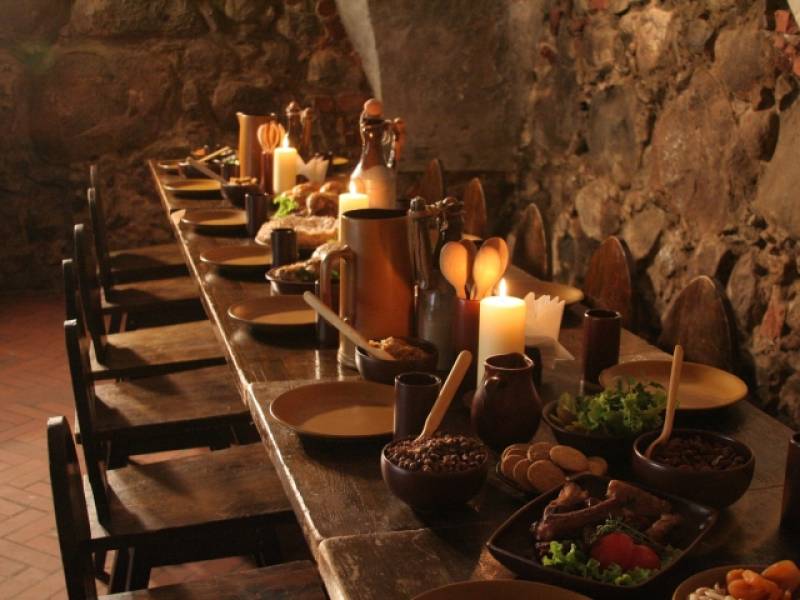 medieval feast food